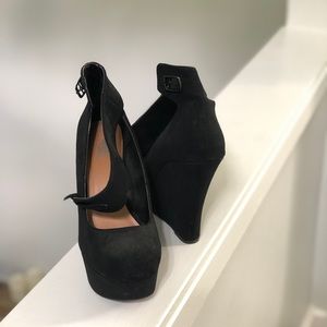 Charlotte Russe heels/NEW